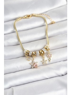 AyrStore Buğz Pirinç Gold Renk Yıldız ve Çiçek Detaylı Charmlı Kadın Bileklik