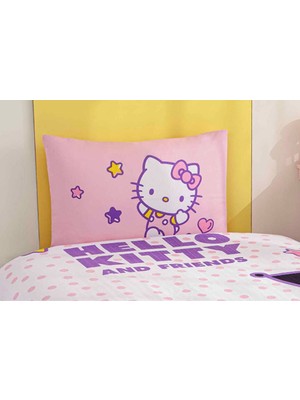Taç Zorluteks Out Hello Kitty & Friends Desenli % 100 Pamuk Kumaş 1 Adet Yastık Kılıfı