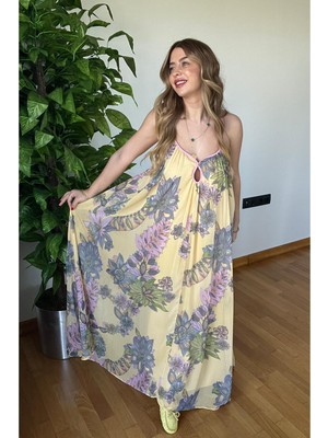 Picco Boutique Kadın Çiçekli Salaş Maxi %100 Pamuk Elbise Ince Askılı Arkası Çapraz Bağlamalı Dökümlü Yazlık Uzun Oversize Boho Şifon Cut Out Detaylı Günlük Tatil Plaj Elbisesi