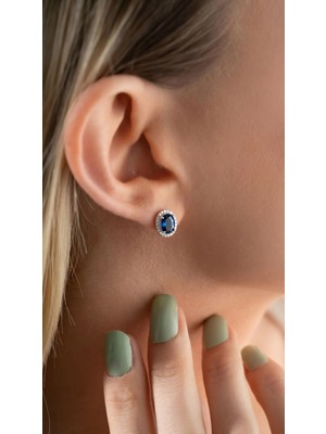 Livora Jewelry 925 Ayar Gümüş Oval Safir Taşlı Günlük Kadın Küpe – Zarif, Şık ve Zamansız