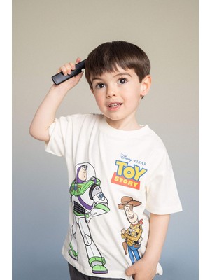 DeFacto Toy Story Regular Fit Kısa Kollu Tişört G9910A526SM