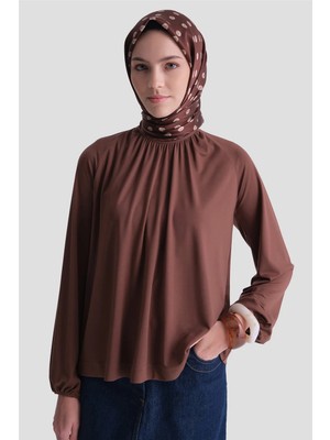 Armine Yakası Büzgülü Rayon Bluz Kakao