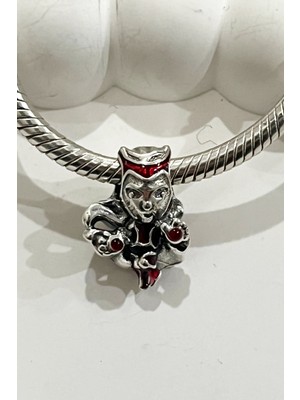 Fubena Scarlet Witch Charm