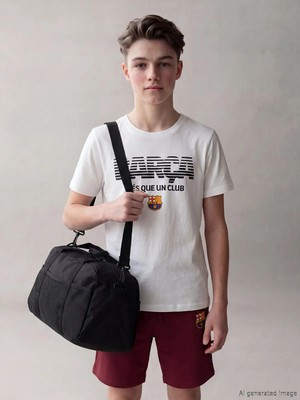 LC Waikiki Lcw Kids Beyaz Barcelona Baskılı Erkek Çocuk Tişört ve Şort