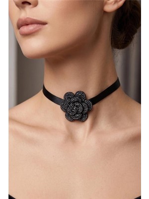 Petek Aksesuar Parlak Taşlı Çiçek Choker Kolye