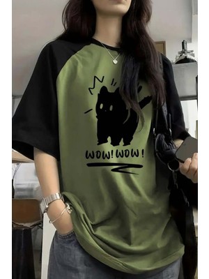 Moonstyle Collection Isra Ayyıldız Moonstar Collection Siyah Raglan Yeşil Wow! Wow! Cat Y2K Unisex T-Shirt
