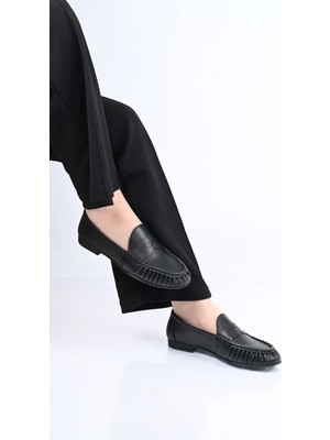 Bestello Bağcıksız Büzgülü Tpu Taban Hakiki Deri Loafer 343-265-2660 Kadın Ayakkabı