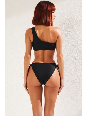 PayBuy Kadın Bikini Takımı Tek Omuz Kaplı Balensiz Bağlamalı Slip Alt Normal Bel Kolsuz Düz Desen