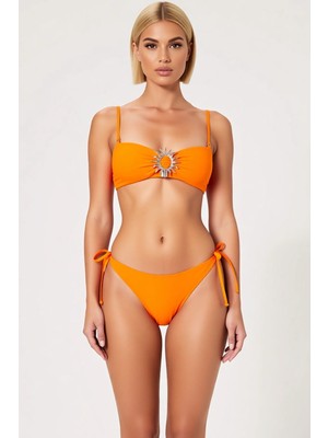 Benerly Kadın Bikini Takımı Askılı Bandeau Üst Kapsız Döküm Aksesuar Normal Bel Bağlamalı Alt Örme Kumaş