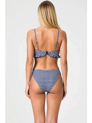 Benerly Kadın Bikini Takımı Üçgen Kaplı Fırfırlı Ince Askılı Ekose Desenli Düşük Bel Slip Örme Kumaş