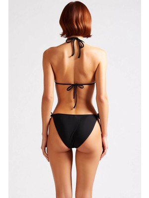 PayBuy Kadın Bikini Takımı Üçgen Kap Üst Balensiz Bağlamalı Normal Bel Slip Alt Dokulu Örme Aksesuarlı