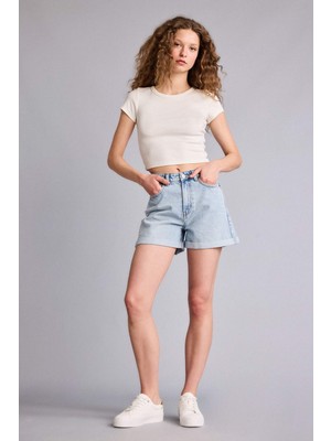 DeFacto %100 Pamuk Mom Fit Yüksek Bel Jean Şort H0637AX26SM