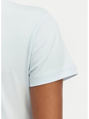 Guess Mavi Kadın Slim Fit Baskılı T-Shirt W6GI11K3026-A719