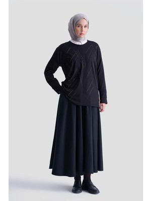Armine Penye Siyah