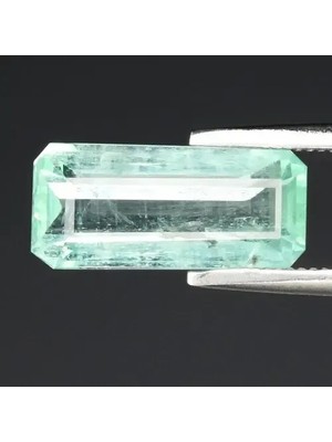 Aries 2.45CT 12X5.5MM Octagon Natural Green Emerald - Nigeria Gemstone