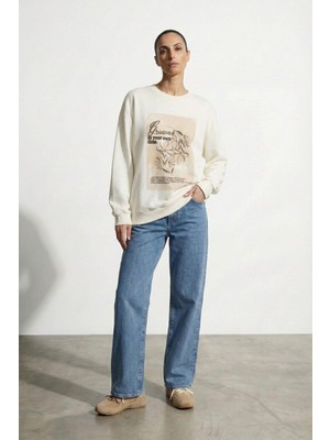 Quzu 26YSWT01737 Baskı Detaylı Kadın Sweatshirt