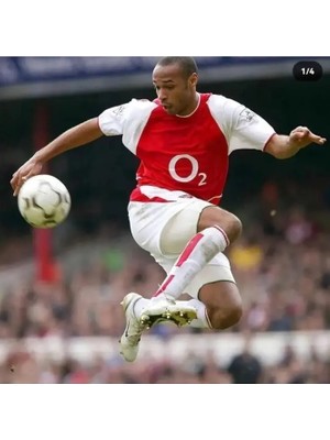 Arsenal 2002 Sezonu Thierry Henry Özel Nostalji Forması (Red)