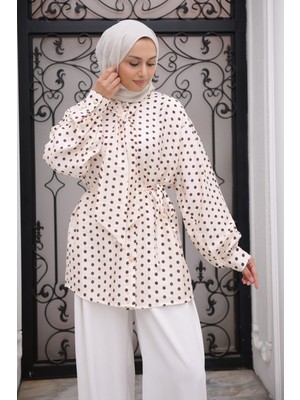 İmaj Butik Krem Yaka Bağlamalı Puantiyeli Gömlek