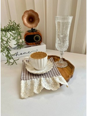 Nurgita Home Fistolu Ucu Fırfırlı Duck Keten Kahve Sunum Peçetesi & Kokteyl Peçetesi Pitikare ( 1 Adet )