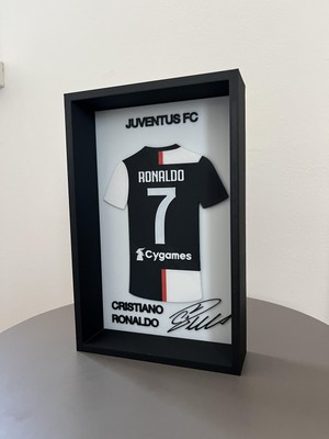 Reborn 3D Cristiano Ronaldo Imzalı Forma Tablo 3D Çerçeveli Dekoratif Tablo 14X22 cm