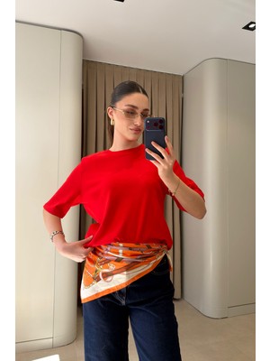 Magarde Omuz Vatkalı Premium T-Shirt- Kırmızı