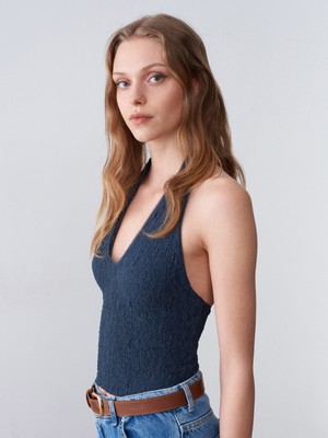 Dilvin 32690 Boyundan Bağlamalı Dantel Detaylı Top-Indigo