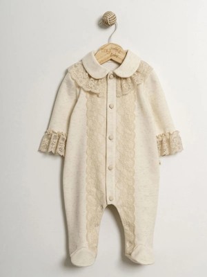 Mymio Bebe Yaka Uzun Kollu Dantel Detaylı Kız Bebek Tulum