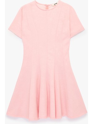 Koton Slim Fit Kısa Kollu Bisiklet Yaka Volümlü Mini Kloş Elbise