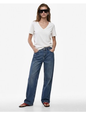 Koton Pamuklu Slim Fit Kısa Kollu V Yaka Tişört