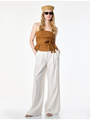 Koton Keten Görünümlü Gipeli Kat Detaylı Kemerli Crop Straplez Top