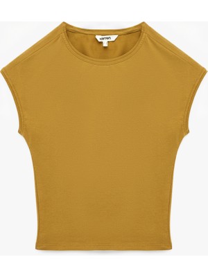 Koton Slim Fit Pamuklu Bisiklet Yaka Sıfır Kol Tişört
