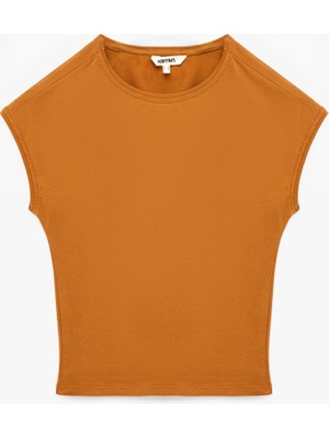 Koton Slim Fit Pamuklu Bisiklet Yaka Sıfır Kol Tişört