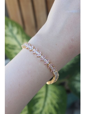 Youday Accessories Vip Seri Pirinç Pembe Zirkon Taşlı Gold Renk Baget Model Bileklik