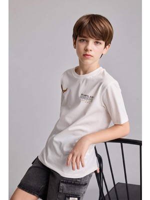 DeFacto New Regular Fit Bisiklet Yaka Baskılı Kısa Kollu Tişört Erkek Çocuk H6362A826HS