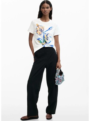 Desigual Beyaz Kadın Standart Fit Çiçek Desenli T-Shirt 26SWTK38