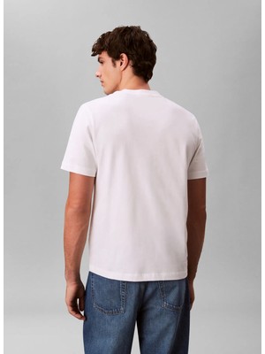 Calvin Klein Jeans Beyaz Erkek Standart Fit Baskılı T-Shirt LV04RF820GYAF Beyaz T-Shirt