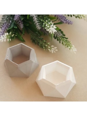 Karakız Prizma Minik Saksı Silikon Kalıp 3.1x6 Cm