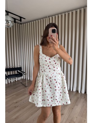 Sue Store Ekru Kırmızı Çiçekli Kalın Askılı Astarlı Mini Elbise