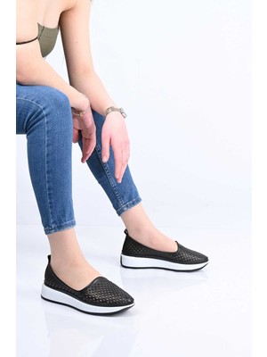 Bestello Bağcıksız Zımba Detaylı Poli Taban Hakiki Deri Casual 328-2040 Kadın Ayakkabı
