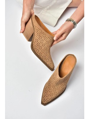 Fox Shoes Y654930702 Vizon Hakiki Deri Süet Western Topuklu Kadın Terlik