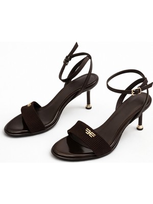Patron Shoes Kadın Ince Topuklu Sandalet Bilekten Bağlamalı Minimal Şık Günlük & Abiye Ayakkabı