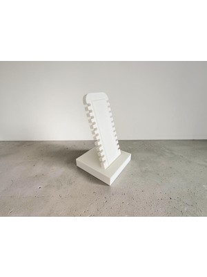 3D Tasarım Modern Minimalist Kolye Standı Takı Düzenleyici Vitrin ve Fotoğraf Çekim Standı