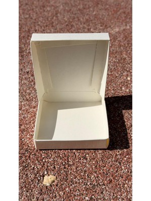 Orbak Kağıtçılık Beyaz Karton Takı Kutusu – Kolye, Bileklik ve Set Için Kapaklı Model 9,5 x 9,5 x 2 cm 25 Adet