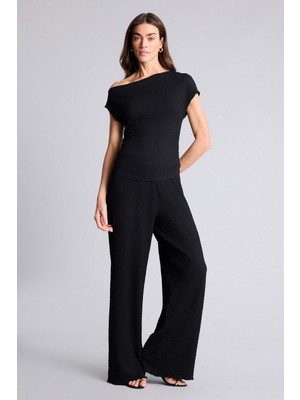 DeFacto Wide Leg Kırışık Dokulu Pantolon E2841AX26SP