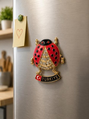 Magnet Uğur Böceği Türkiye Yazılı Taşlı Buzdolabı Süsü – Dekoratif Hediyelik Souvenir