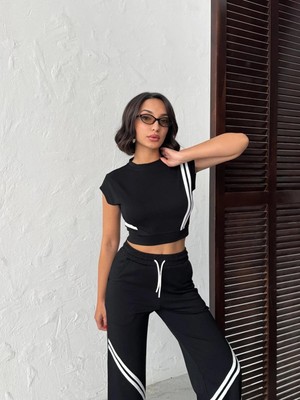 Trend Butik Burada Kadın Şerit Detaylı Crop Top ve Yüksek Bel Bol Paça Pantolon Ikili Takım
