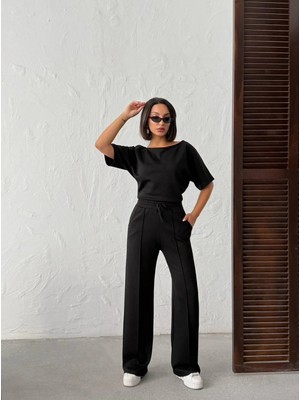 Trend Butik Burada Kadın Rahat Kesim Ikili Takım - Kısa Kollu Bluz ve Dikiş Detaylı Bol Paça Pantolonlu Set