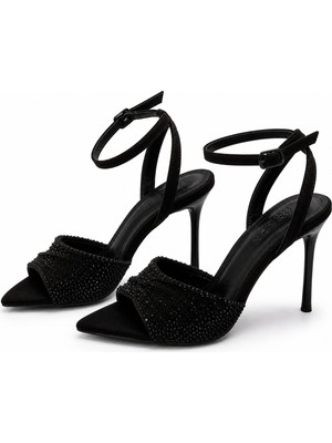 Patron Shoes Kadın Taş Detaylı Ince Topuklu Bilekten Bantlı Şık Gece Ayakkabısı