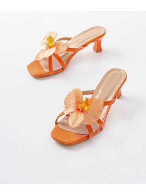 Aymood S-622 Orange Orkide Detaylı Ince Topuklu Kadın Terlik