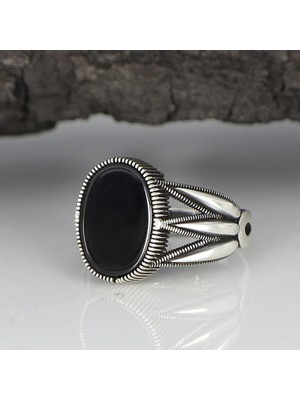 Mirari Jewelry Oval Oniks Taşlı El Işçiliği Detaylı Erkek Yüzük | Premium 0,40 Mikron Gümüş Kaplama